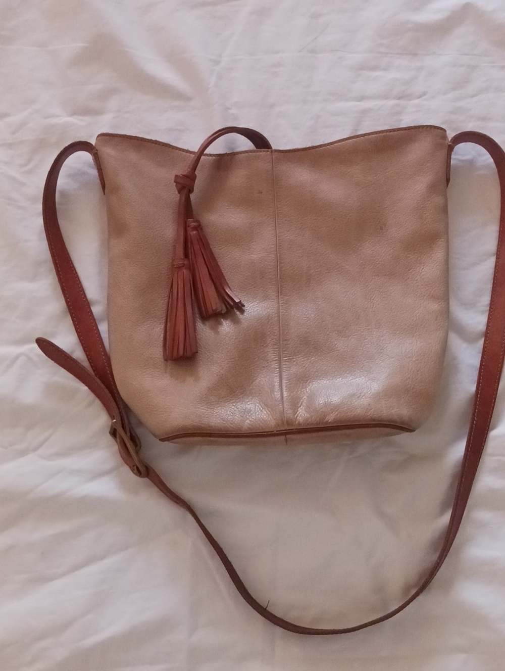 J Jill Leather Tassel Crossbody in Light Tan